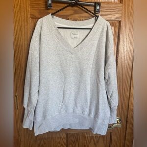 Abercrombie & Fitch Light Gray V-Neck Sweatshirt - Large